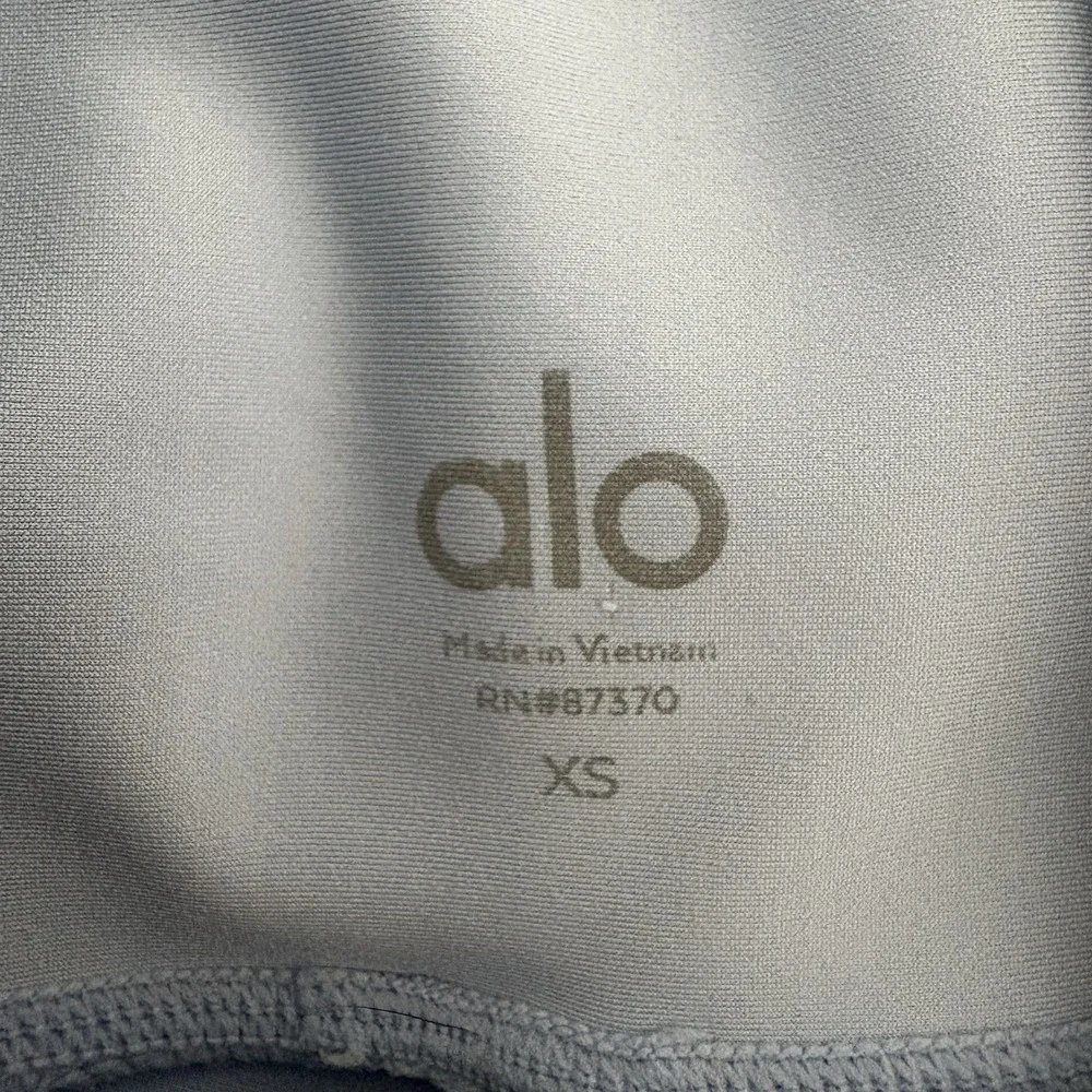Alo Yoga Women's High Rise Light Blue Full Length Leggings SzXS WorkoutGym